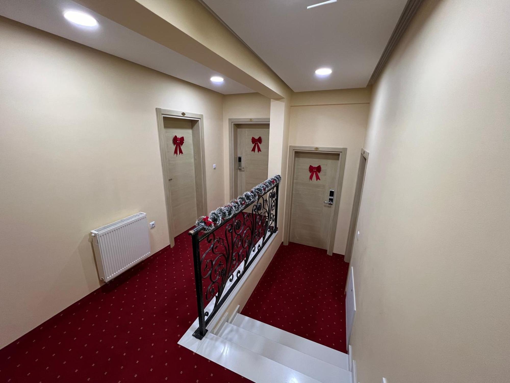 Hotel Nacional Free Parking Sarajevo Ngoại thất bức ảnh