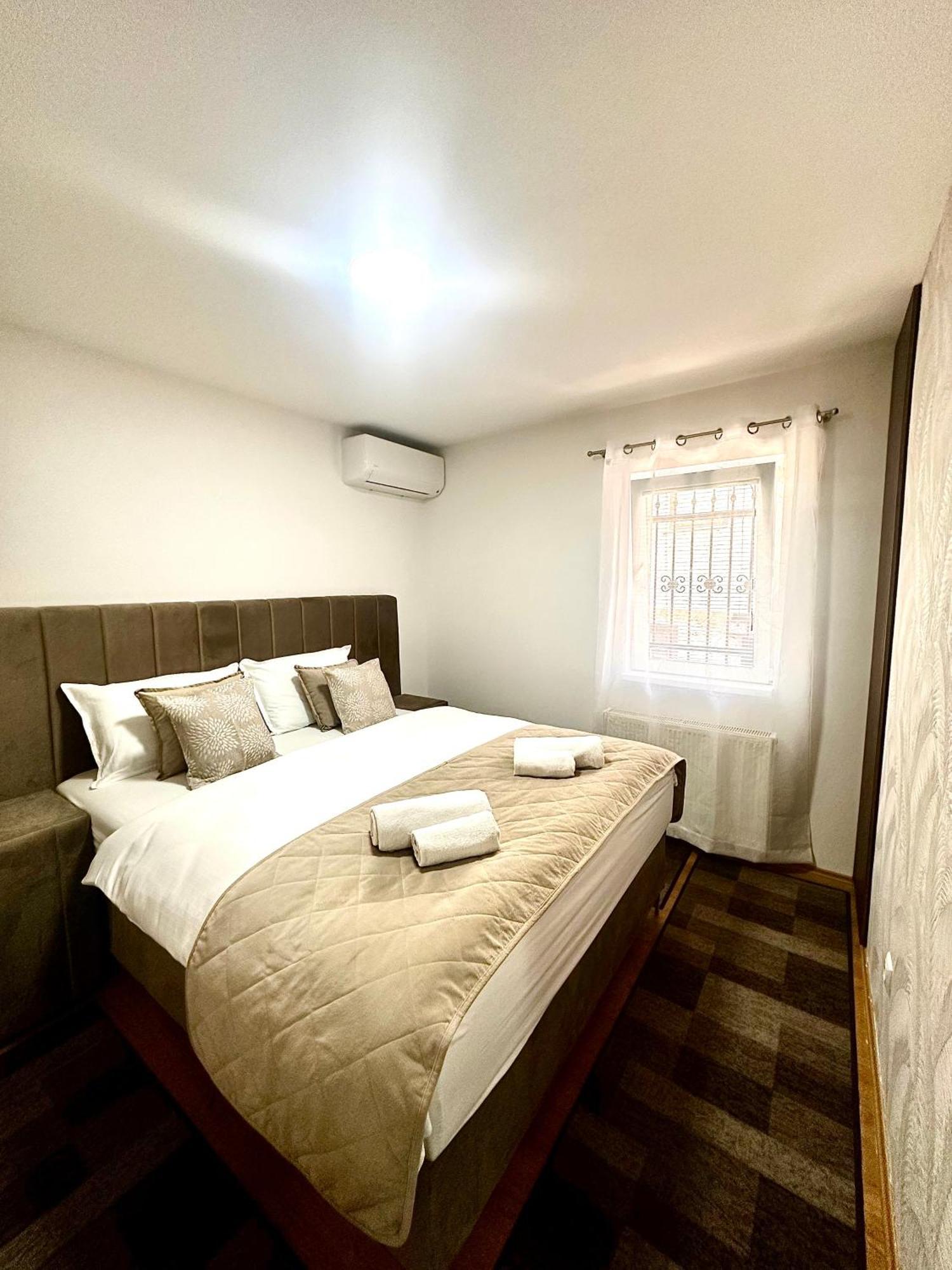 Hotel Nacional Free Parking Sarajevo Ngoại thất bức ảnh